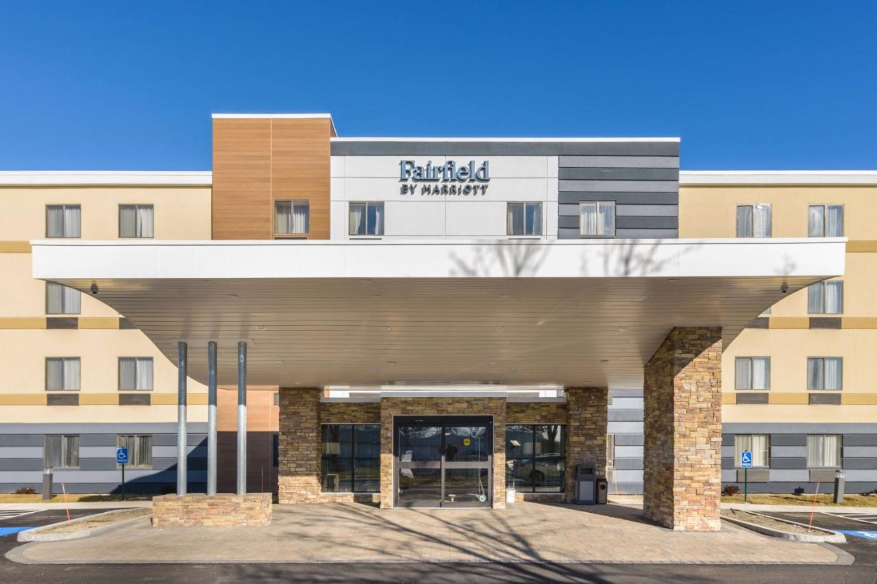 Fairfield Inn Manchester - Boston Regional Airport Экстерьер фото